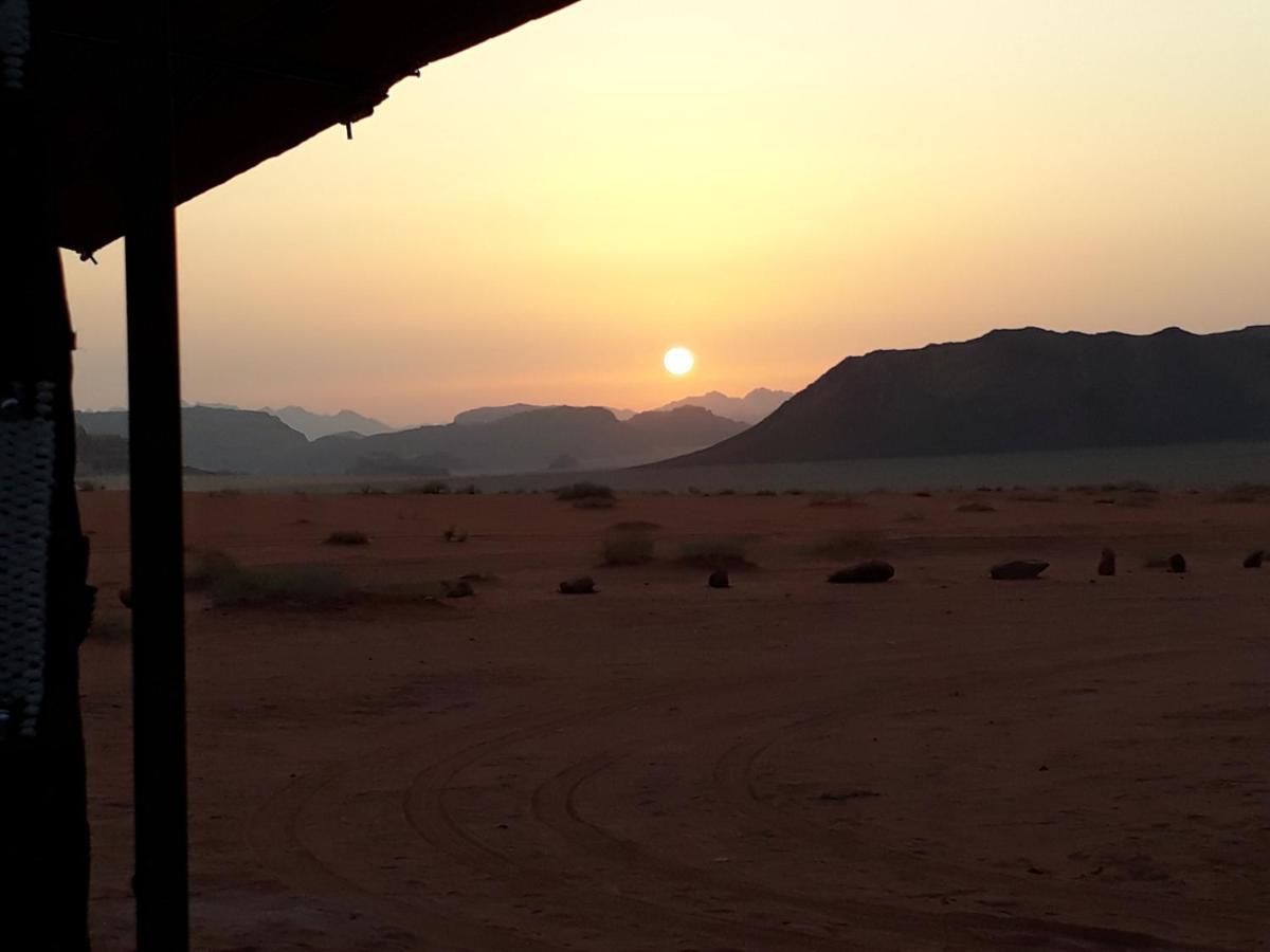 Hotel Bedouin Future Camp Wadi Rum Esterno foto