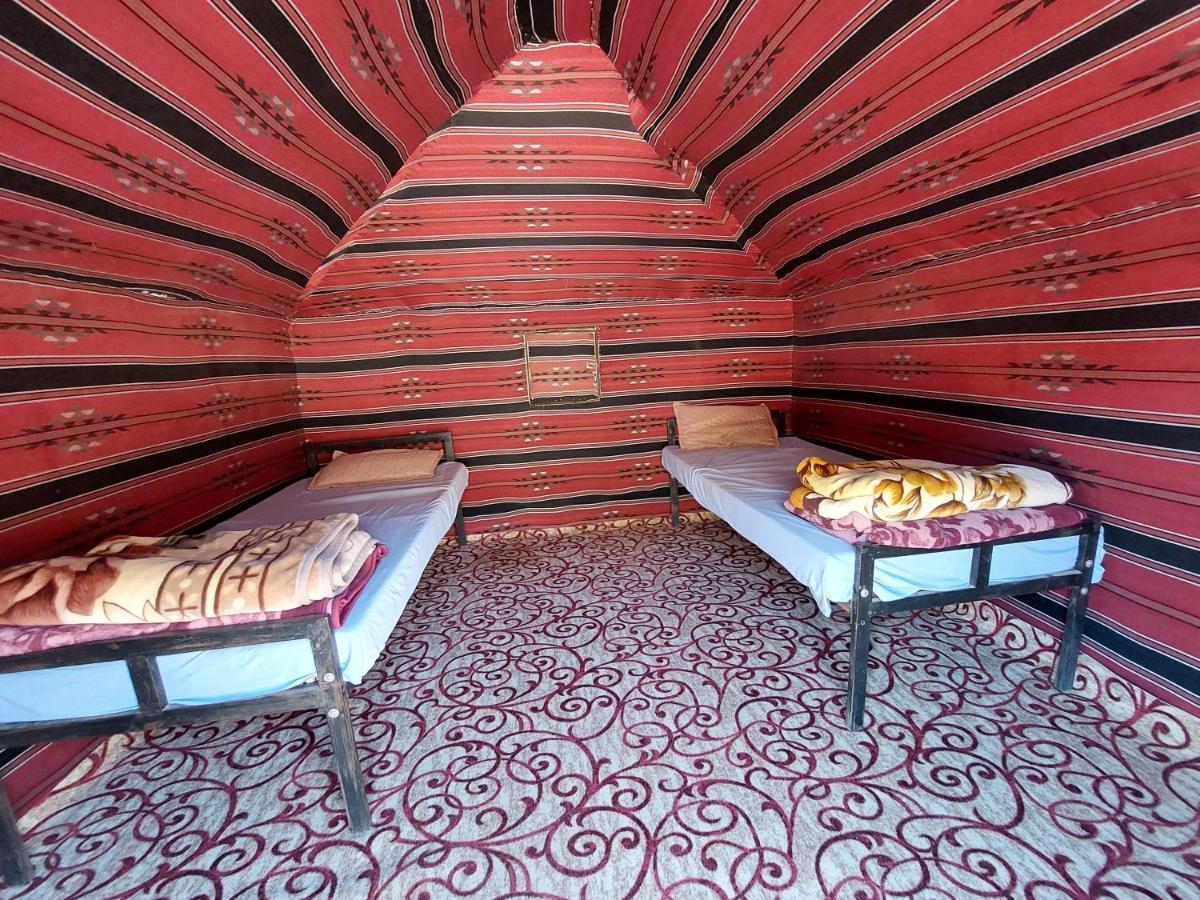Hotel Bedouin Future Camp Wadi Rum Esterno foto