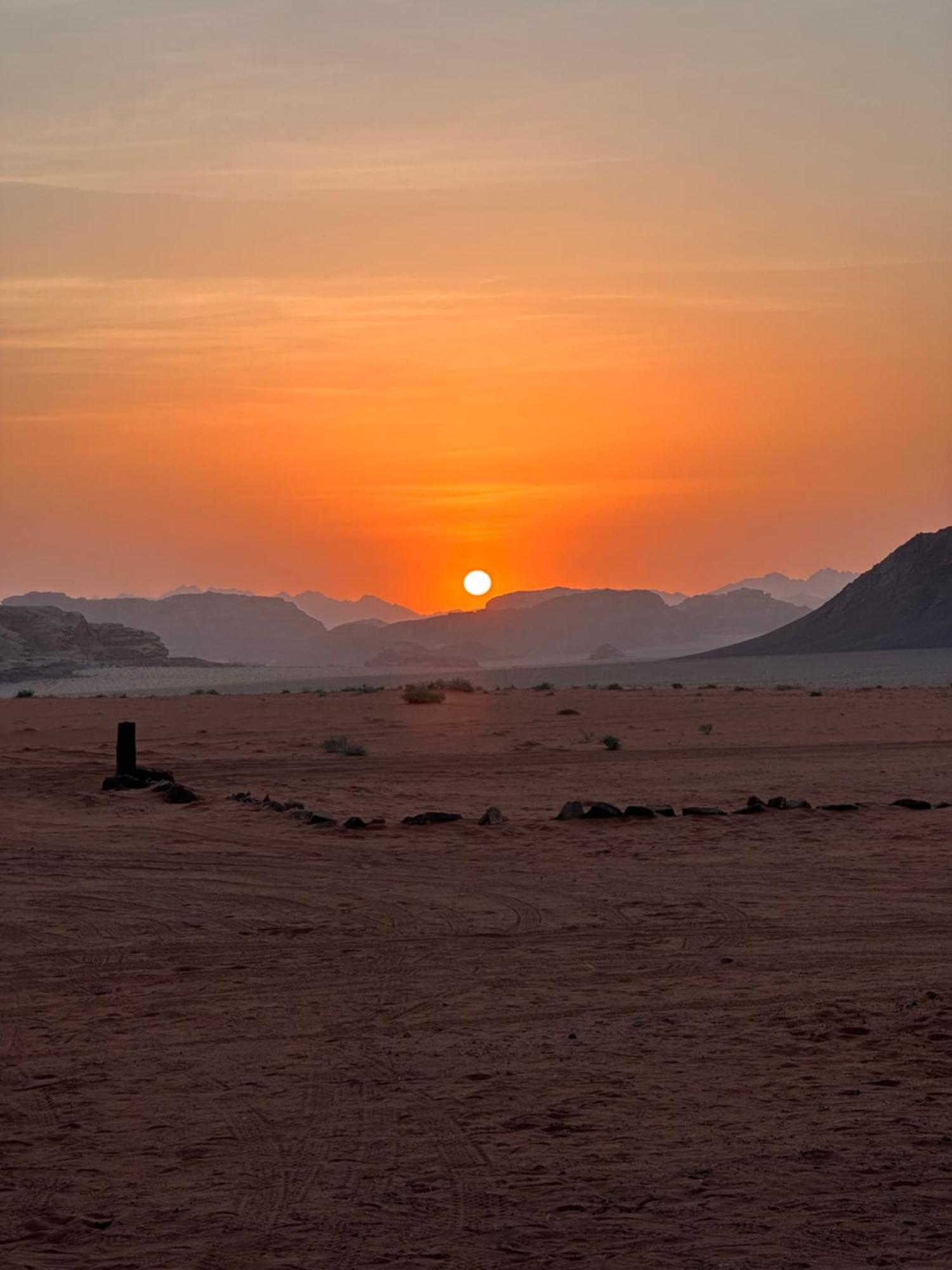 Hotel Bedouin Future Camp Wadi Rum Esterno foto