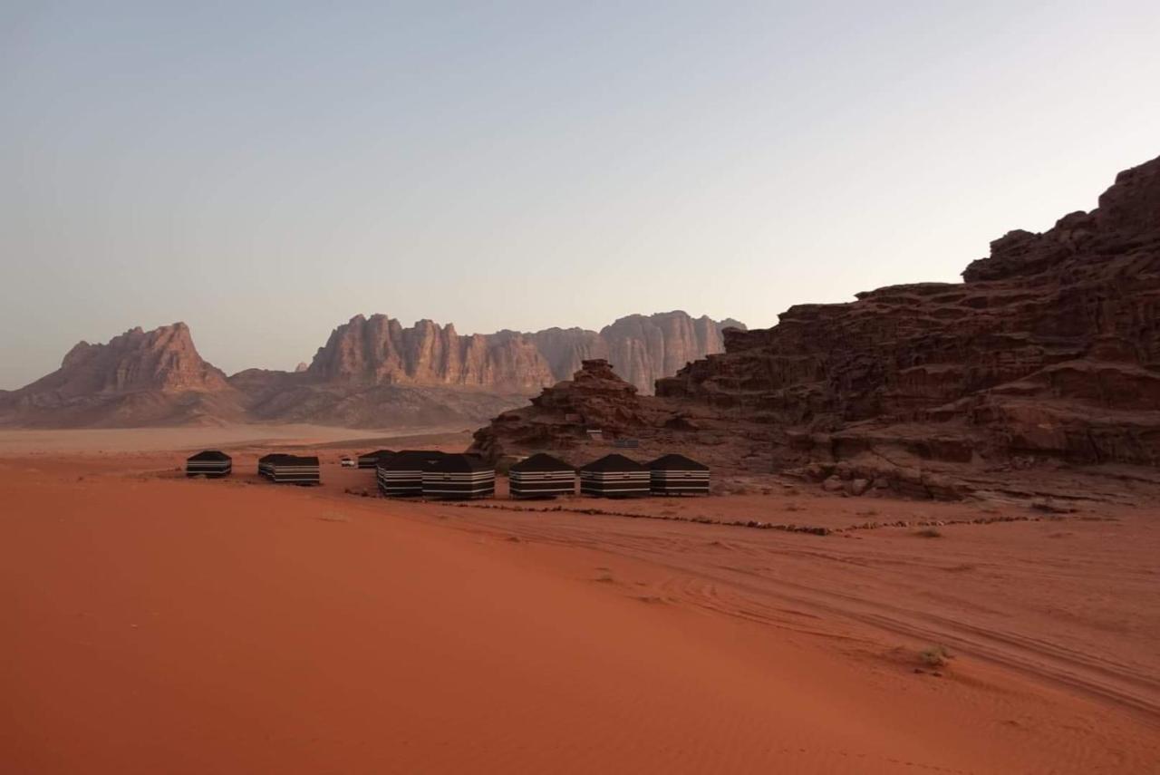 Hotel Bedouin Future Camp Wadi Rum Esterno foto