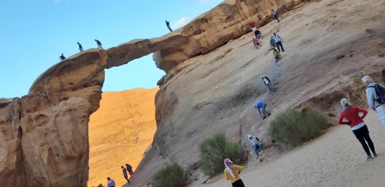 Hotel Bedouin Future Camp Wadi Rum Esterno foto